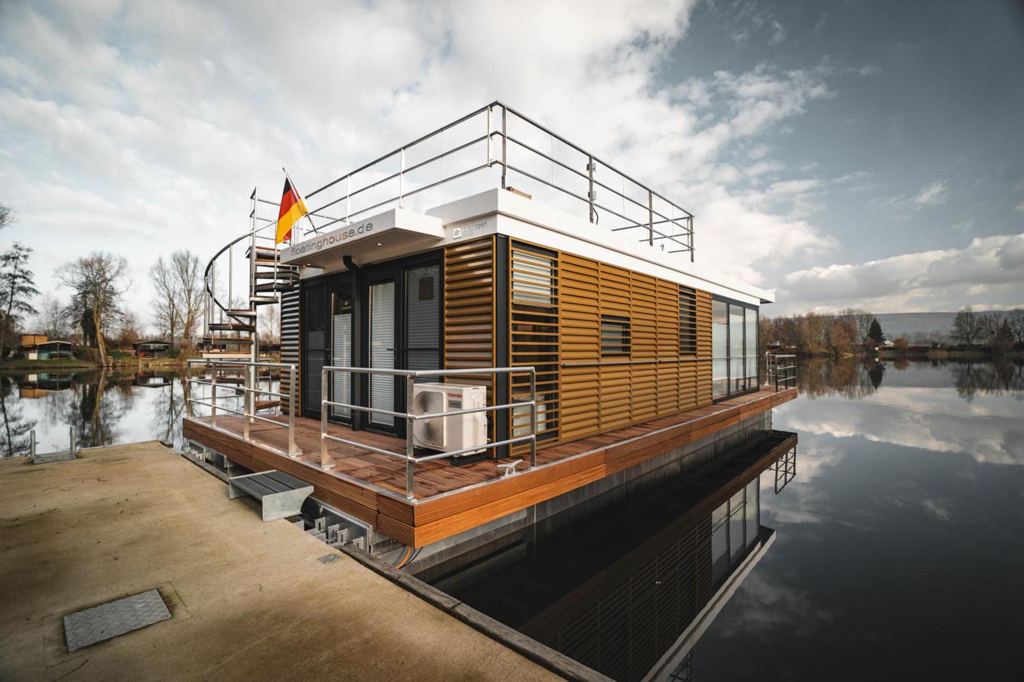 Holiday home Floatinghouses Weserbergland
